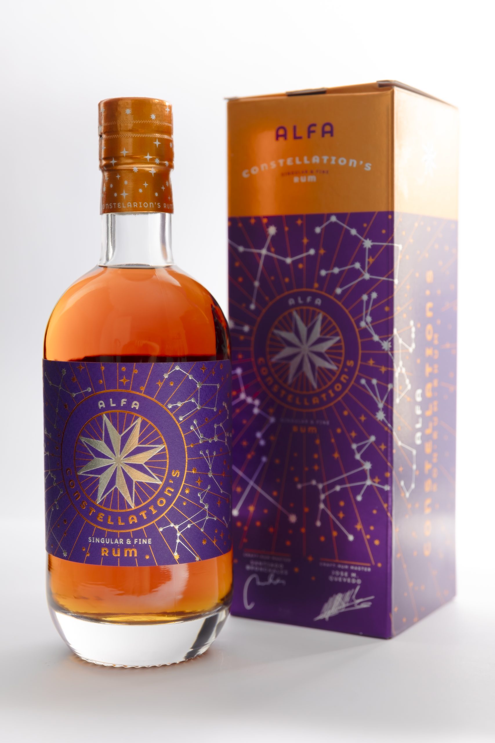 Constellation's Rum Alfa bottle with its gift box